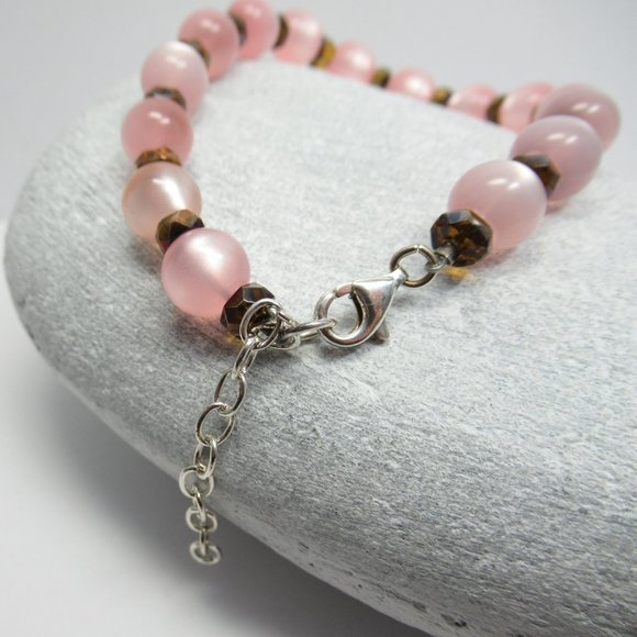 Vintage Lucite and Faceted glass bracelet - Picture 4 of 10